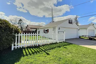 743 Madison St, Neenah, WI 54956 - Photo 27