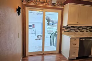 743 Madison St, Neenah, WI 54956 - Photo 9