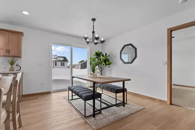 2045 Red Fox Lane, Kaukauna, WI 54130 - Photo 11