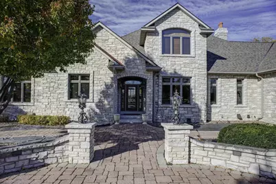 5696 School Drive, Green Bay, WI 54313 - Photo 5