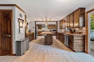 404 Stonehedge Rd, Green Bay, WI 54302 - Photo 11