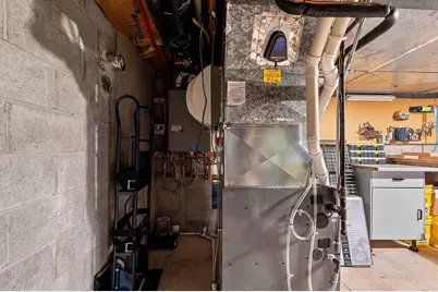 404 Stonehedge Road, Green Bay, WI 54302 - Photo 31