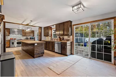 404 Stonehedge Road, Green Bay, WI 54302 - Photo 5