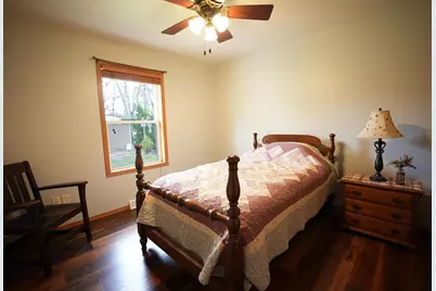 203 Bitters Avenue, Oconto, WI 54153 - Photo 15