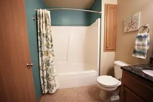 203 Bitters Ave, Oconto, WI 54153 - Photo 17