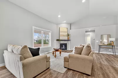 1621 Founders Street, Neenah, WI 54956 - Photo 7