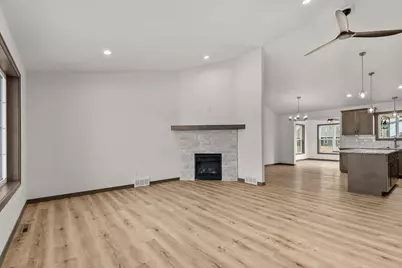 N9254 Homestead Lane, Appleton, WI 54915 - Photo 3