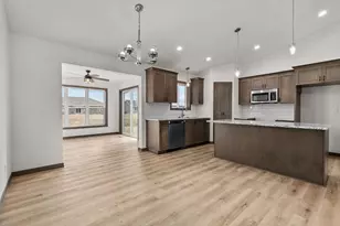 N9254 Homestead Ln, Appleton, WI 54915 - Photo 11