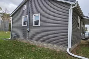 355 SW Ceresco St, Berlin, WI 54923 - Photo 3