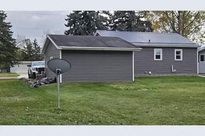 355 SW Ceresco Street, Berlin, WI 54923 - Photo 7