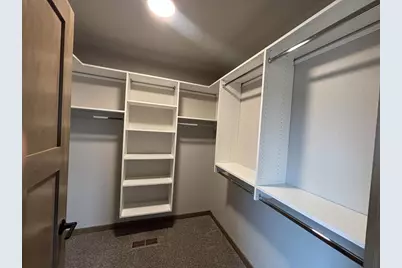 2060 Bear Paw Trail, Kaukauna, WI 54130 - Photo 7