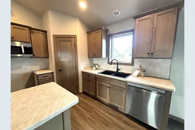 2060 Bear Paw Trail, Kaukauna, WI 54130 - Photo 3