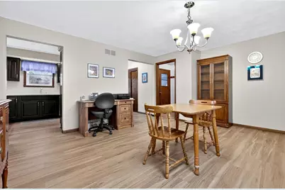 1332 Liberty Court, Neenah, WI 54956 - Photo 15