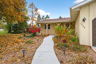 1332 Liberty Court, Neenah, WI 54956 - Photo 3