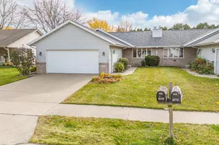 925 Pleasantview Ave, Little Chute, WI 54140 - Photo 41