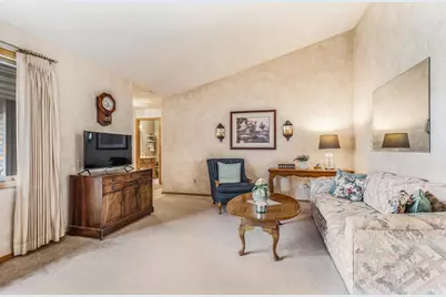 925 Pleasantview Avenue, Little Chute, WI 54140 - Photo 9