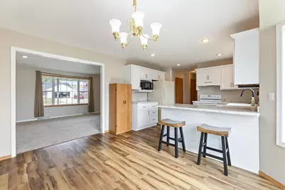 W5445 Colin Street, Appleton, WI 54915 - Photo 7