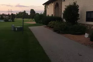 1735 Maricopa Dr, Oshkosh, WI 54904 - Photo 1