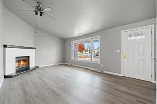 2174 Nellie Ln, Green Bay, WI 54311 - Photo 3