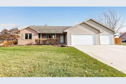 479 Earnhardt Court, Green Bay, WI 54311 - Photo 1