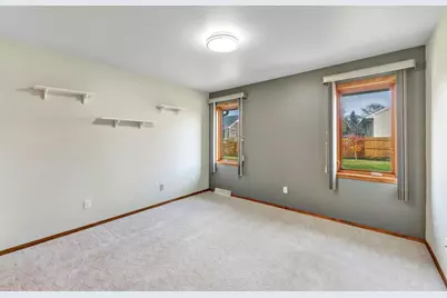 479 Earnhardt Court, Green Bay, WI 54311 - Photo 17