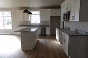 2505 Tipperary Trl, De Pere, WI 54115 - Photo 5