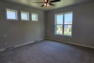 706 Tambour Ct, De Pere, WI 54115 - Photo 9