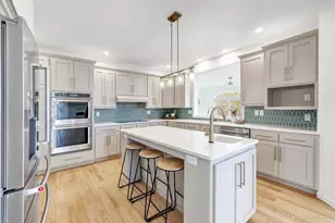 17707 Lakeshore Rd, Two Rivers, WI 54241 - Photo 7