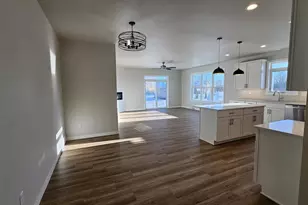 706 Tambour Ct, De Pere, WI 54115 - Photo 3