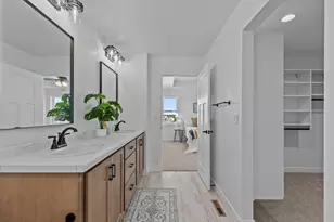 W5604 Tonys Way, Appleton, WI 54915 - Photo 15