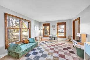 2074 Bradbury Ln, Green Bay, WI 54313 - Photo 9