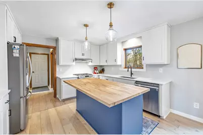 2074 Bradbury Lane, Green Bay, WI 54313 - Photo 3