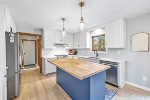 2074 Bradbury Ln, Green Bay, WI 54313 - Photo 3