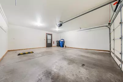 2290 Patriot Lane #Unit B, Oshkosh, WI 54904 - Photo 41