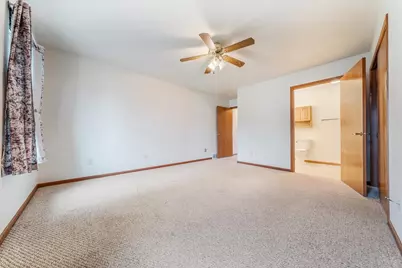 2290 Patriot Lane #Unit B, Oshkosh, WI 54904 - Photo 27