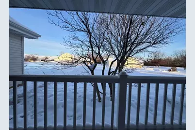 2290 Patriot Lane #Unit B, Oshkosh, WI 54904 - Photo 3