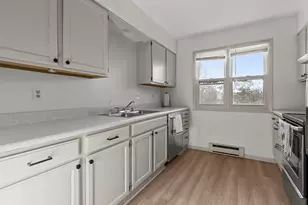 1110 Daniel Ct, Neenah, WI 54956 - Photo 7