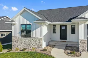 1104 Bay Mist Dr, Green Bay, WI 54311 - Photo 3