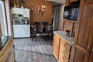 807 E Linden Ave, Manitowoc, WI 54220 - Photo 21