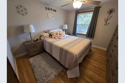 807 E Linden Avenue, Manitowoc, WI 54220 - Photo 17