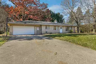 3047 S Pine Tree Rd, Oneida, WI 54155 - Photo 59