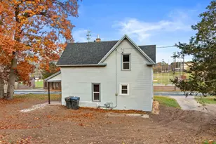 144 E Park St, Montello, WI 53949 - Photo 33