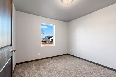 1715 Sovereign Way, Neenah, WI 54956 - Photo 21