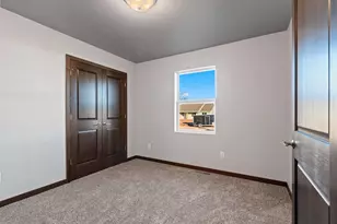 1715 Sovereign Way, Neenah, WI 54956 - Photo 19