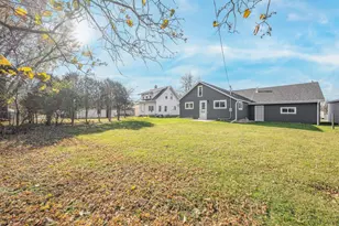 303 S 1st Ave, Winneconne, WI 54986 - Photo 5