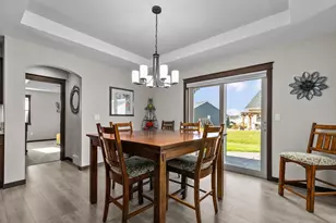 2712 W Fallen Oak Dr, Appleton, WI 54913 - Photo 9