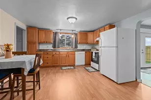 E3709 Krok Rd, Kewaunee, WI 54216 - Photo 9