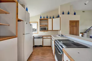 2627 Bay Settlement Rd, Green Bay, WI 54311 - Photo 11