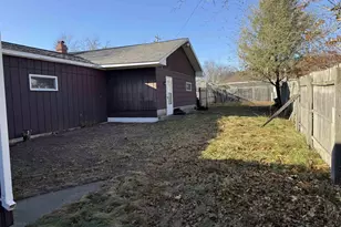 121 S Ellis Ave, Peshtigo, WI 54157 - Photo 5