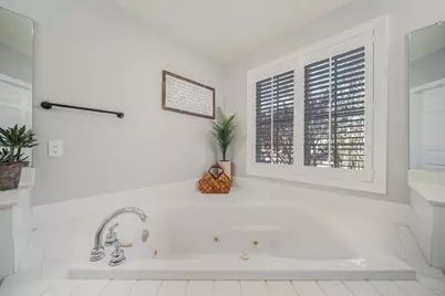 2416 Woodland Terrace, Neenah, WI 54956 - Photo 39